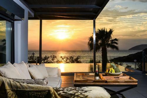 Luxury Beach Front Villa Selenia Platinum In Sounio, Athens