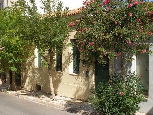 Villa Adamite