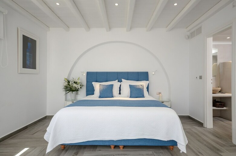 Naxos Rock Villas