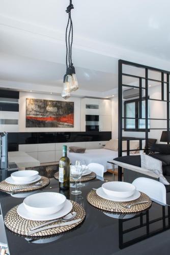 Fabulous Sea View Apartment