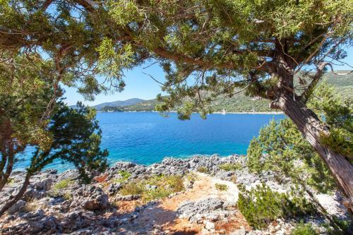 Villa Alma Lefkada- Sea Front Villa