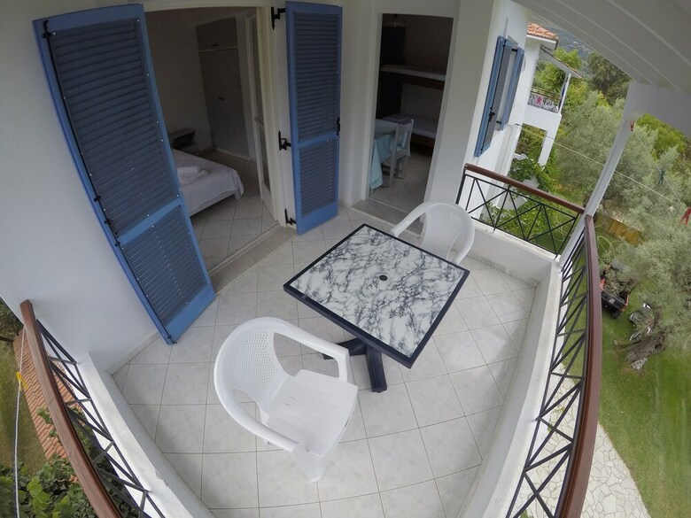 Armonia Apartments