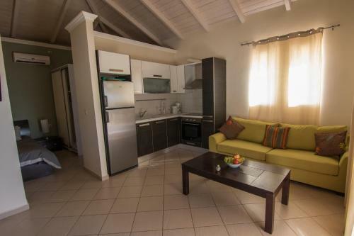 Aktes Villas