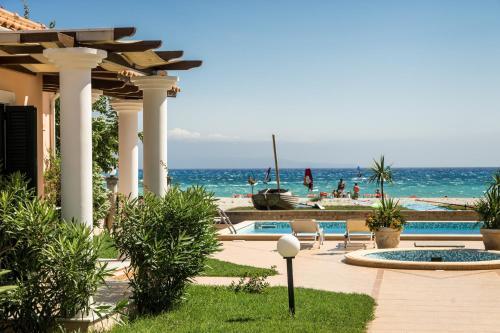 Aktes Villas