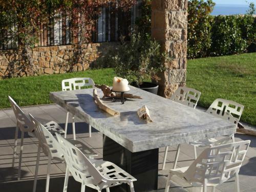 Luxurious Villa In Elani