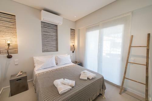 Hotel Crystal Waters