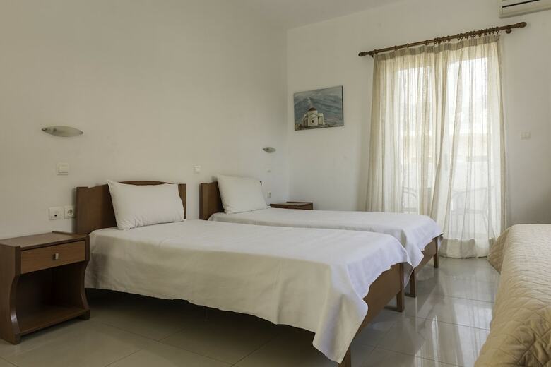 Hotel Sifis Studios