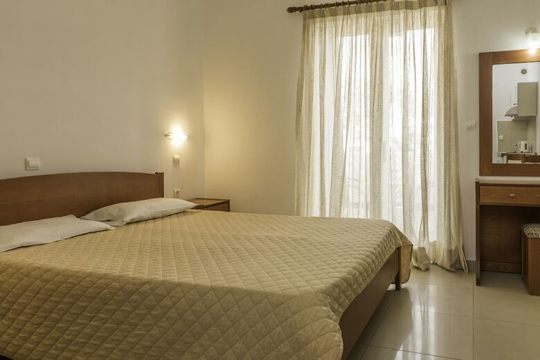 Hotel Sifis Studios