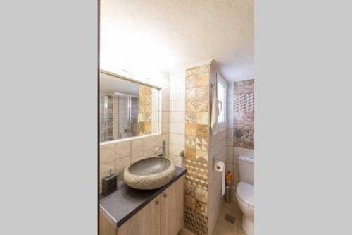 Apartamento Fully Renovated 2 Bedroom Apt In Piraeus