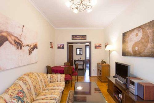Apartamento Fully Renovated 2 Bedroom Apt In Piraeus