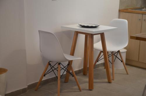 Apartamento White And Grey Chora