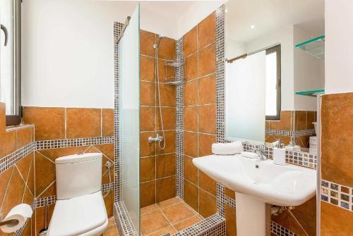 Nea Moudania Villa Sleeps 6 Air Con Wifi