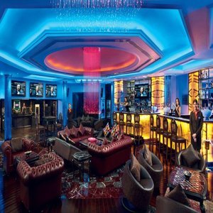 Hotel Royal Plaza (regal Suite)