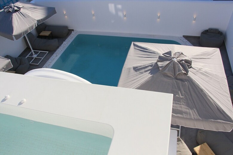 Hotel Emerald Collection Suites