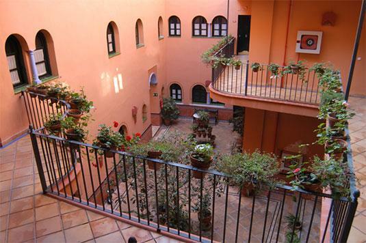 Hotel Patio De La Alameda
