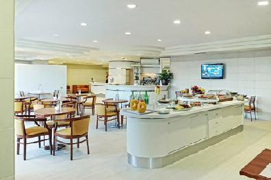 Hotel Idea Roma Cinecitta`