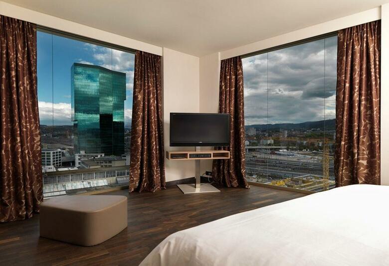 Renaissance Z�rich Tower Hotel