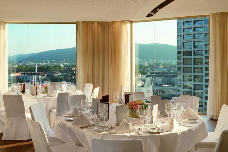 Renaissance Z�rich Tower Hotel