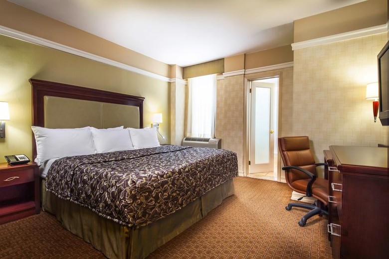 Hotel Apple Core Ramada Inn Eastside