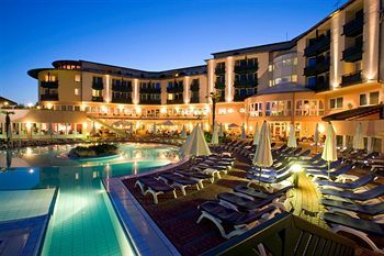 Lotus Therme Hotel &amp; Spa