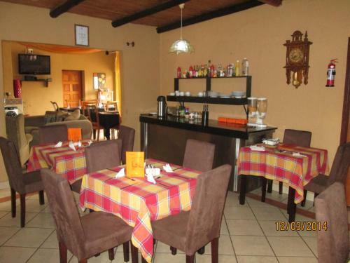Hostal Acre Of Africa Guesthouse