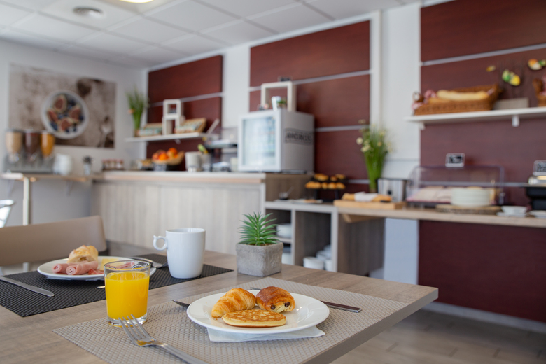 Hotel Zenitude H�tel-r�sidences Confort Cannes Mandelieu