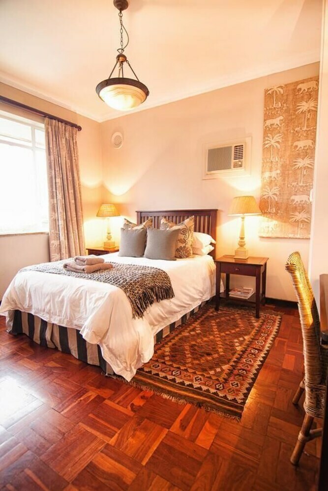 Hostal Hilltop Manor