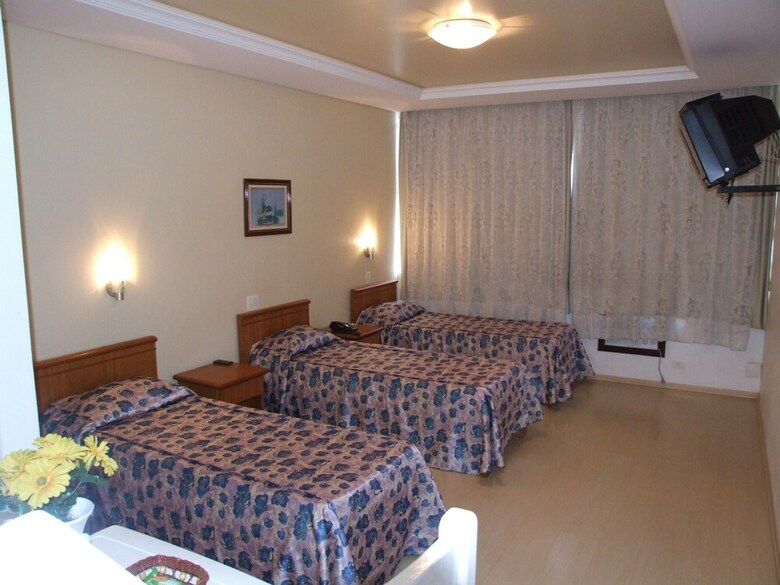 Gua�ra Palace Hotel