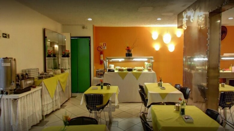 Gua�ra Palace Hotel