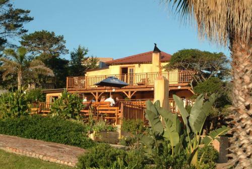 Hostal Dutton's Cove Guest House