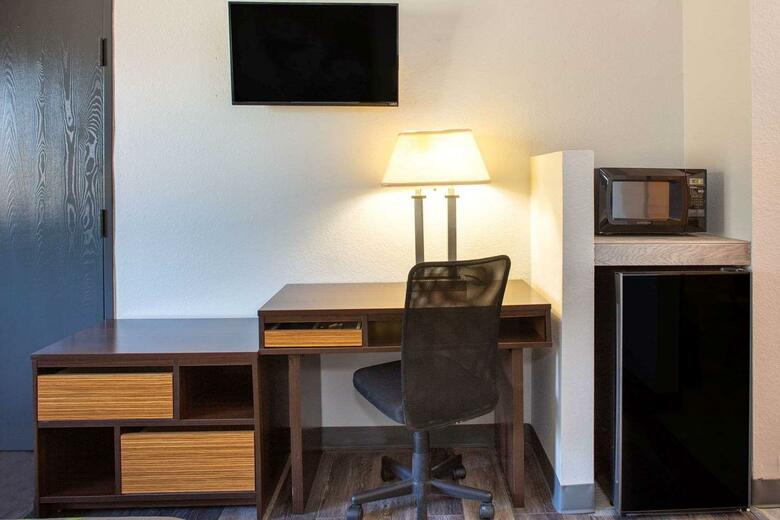 Hotel Super 8 Naples