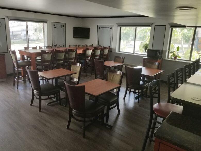 Hotel Super 8 Naples