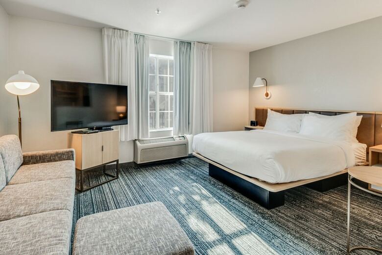 Hotel Towneplace Suites Arlington Near Six Flags