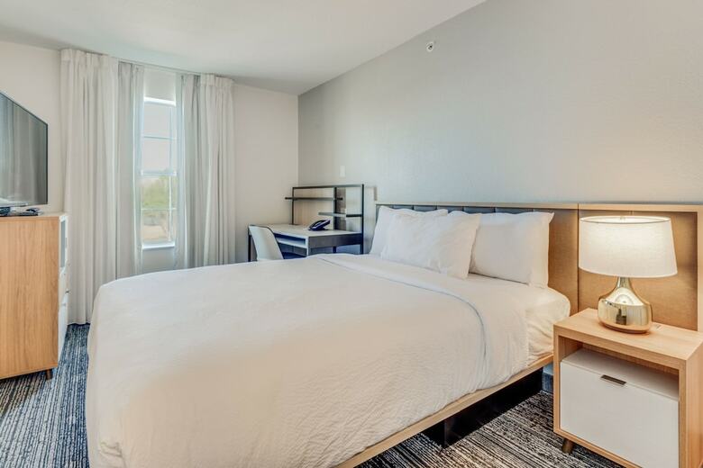 Hotel Towneplace Suites Arlington Near Six Flags