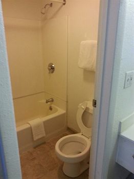 Hotel Rodeway Inn Auburn Hills
