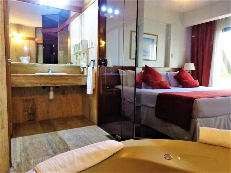 Hotel Balmoral Plaza
