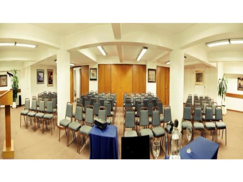 Hotel Balmoral Plaza