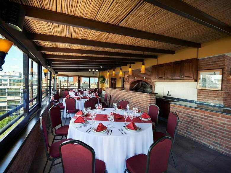 Hotel Balmoral Plaza