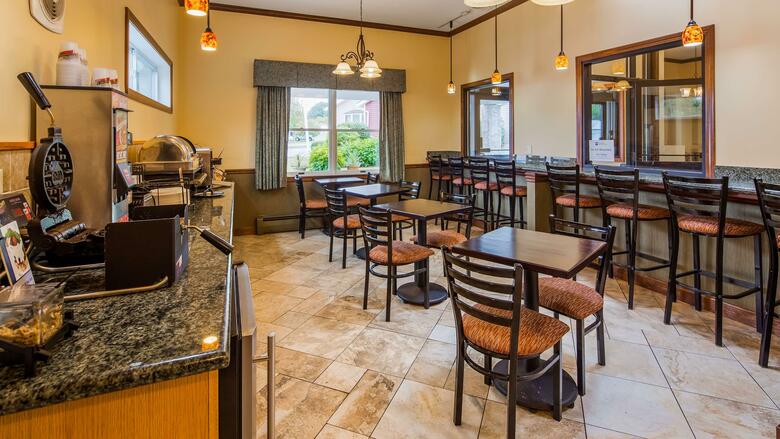 Hotel Best Western Plus New Englander Motor Inn