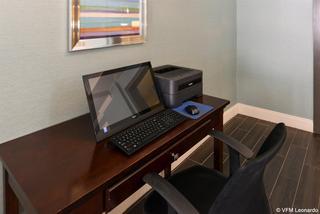 Holiday Inn Express Hotel & Suites Bessemer