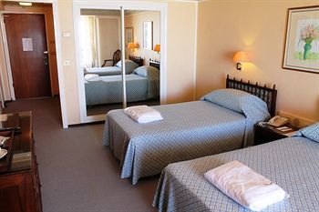 Hotel Al Bustan