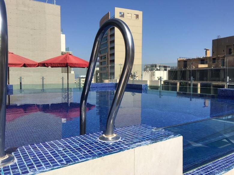 Hotel Midtown Y Suites