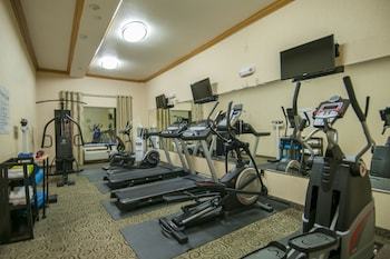Holiday Inn Express Hotel & Suites Bakersfield Central