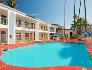 Hotel Travelodge Bakersfield