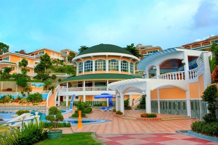 Hotel Monaco Suites De Boracay