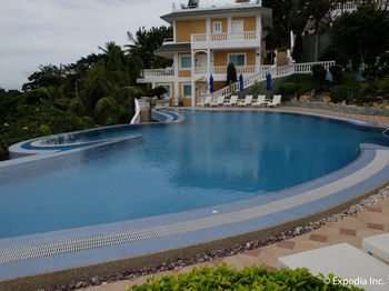 Hotel Monaco Suites De Boracay