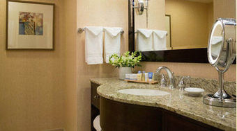 Hotel Doubletree By Hilton Boston Bedford Glen