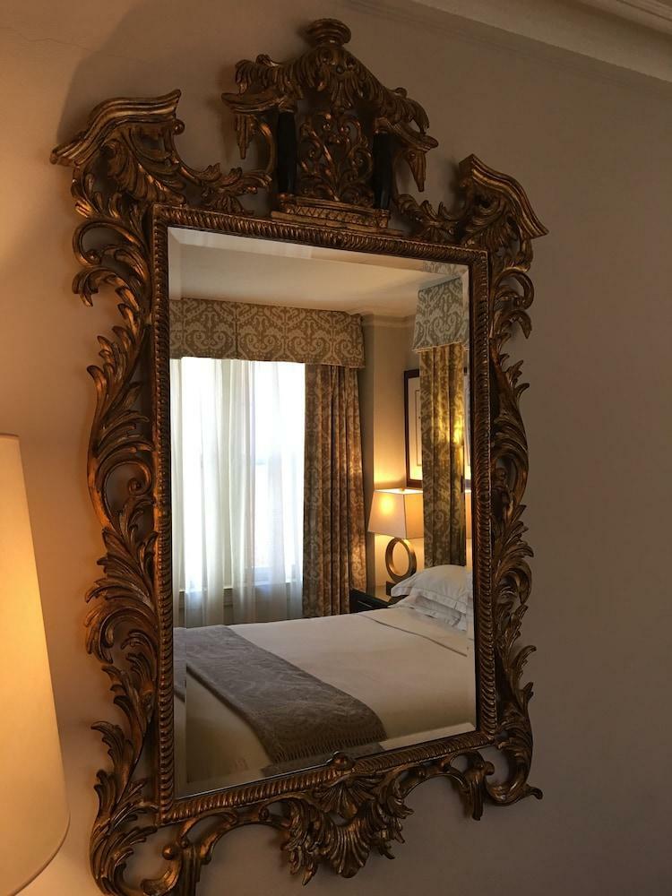 The Eliot Hotel