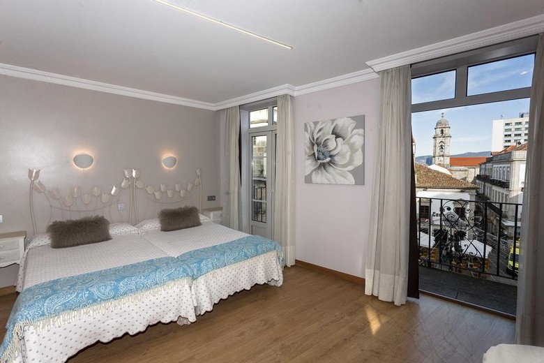 Hotel Puerta Del Sol