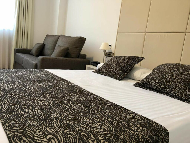 Hotel Checkin Valencia Ciscar